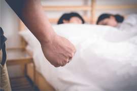 面对丈夫出轨离婚,如何挽回婚姻? 面对丈夫出轨离婚,如何挽回婚姻?